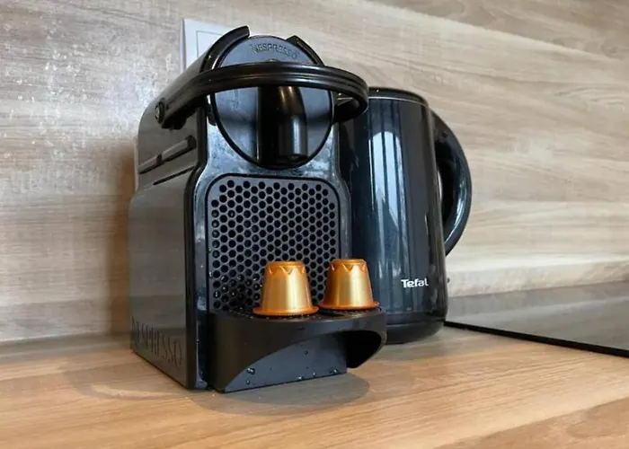 Modern Studio In Kitchen And Bathroom Διαμέρισμα *