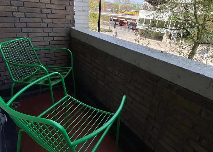 Modern Studio In Kitchen And Bathroom Apartman