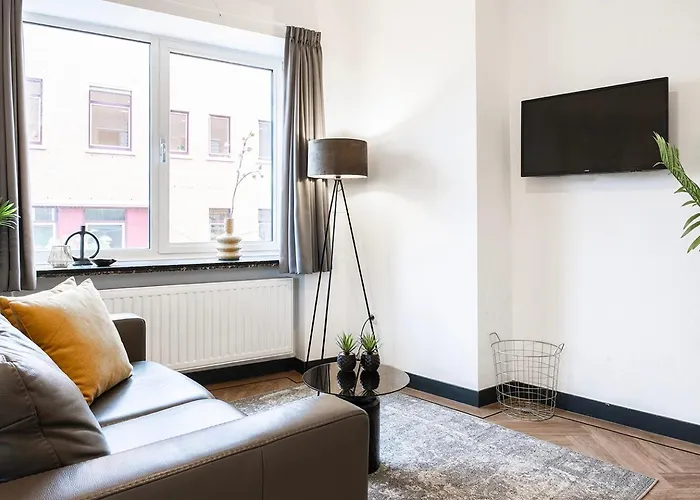 Apartman Modern Studio In Kitchen And Bathroom